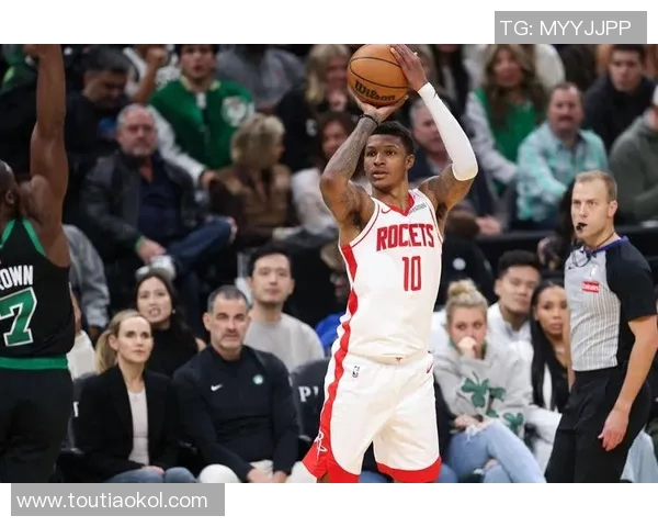 2009年火箭与开拓者激战回顾：经典对决与球星风采的精彩瞬间